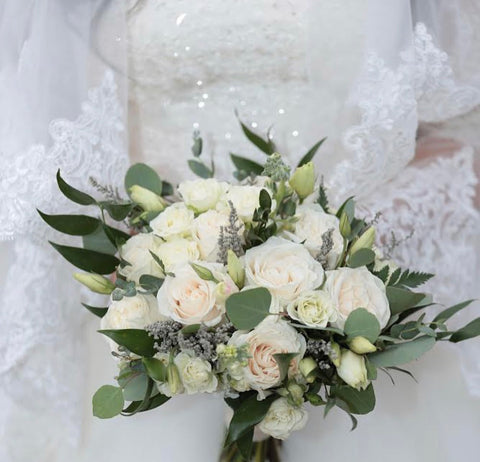 “Pure” bridal bouquet