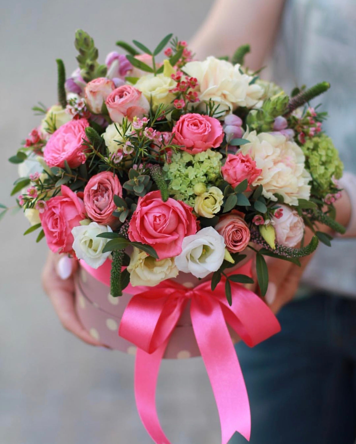 Pop goes the pink! A gorgeously chic gift for any occasion, this pink, white and green bouquet is pure fun.