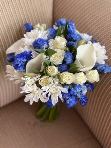 “Blue and white” prom bouquet